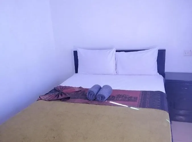 Hotel Indopak Villa & Restaurant 3*
