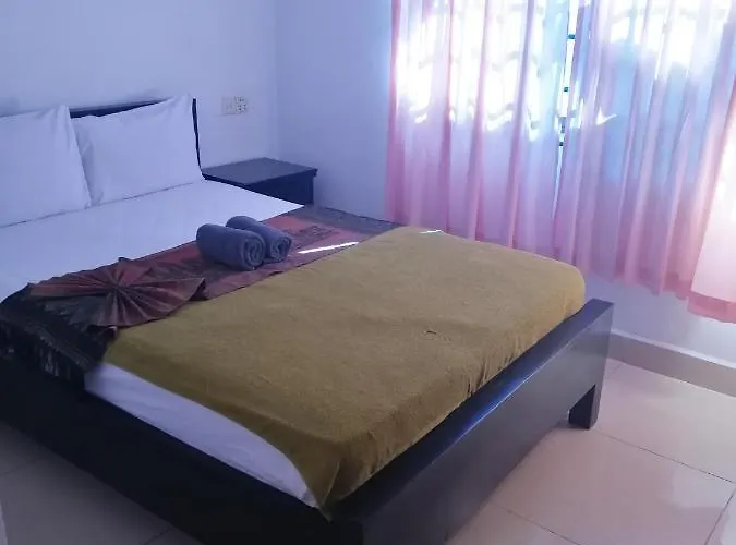 Indopak Villa & Restaurant 3*